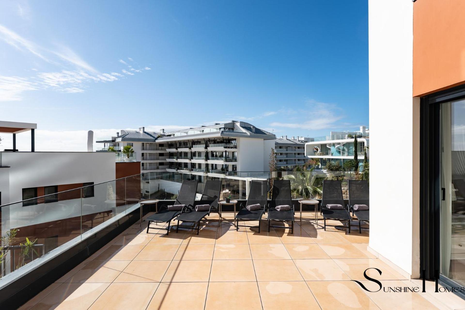 Luxury Beach Escape With Pools, Gym & Sauna فوينخيرولا المظهر الخارجي الصورة